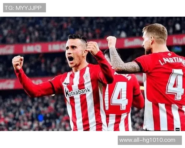 同城死敌再起冲突拜仁与慕尼黑1860球迷街头涂鸦大战引发关注