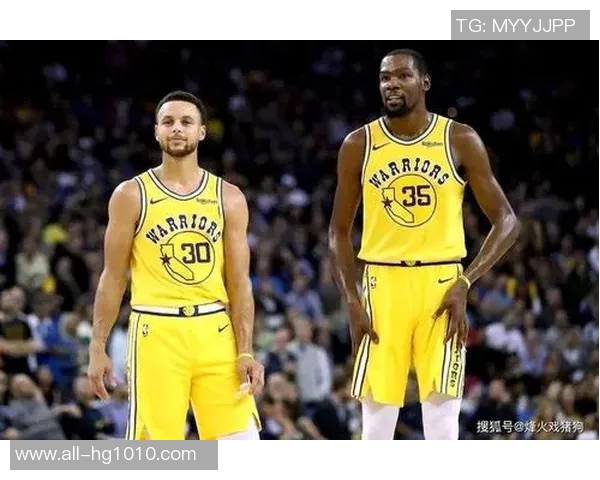 吉米与库里的默契展现杜兰特的影响力与文班的崛起之路 吉米与库里的默契展现杜兰特的影响力与文班的崛起之路